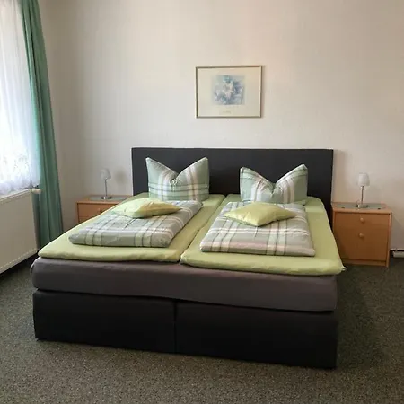 Hotel Am Schlosspark Mallin Habitación foto