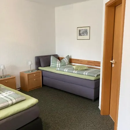 Hotel Am Schlosspark Mallin Habitación foto
