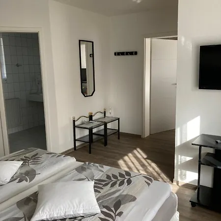 Hotel Am Schlosspark Mallin Habitación foto