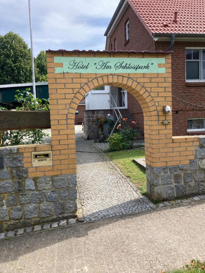 Am Schlosspark Aparthotel Mallin